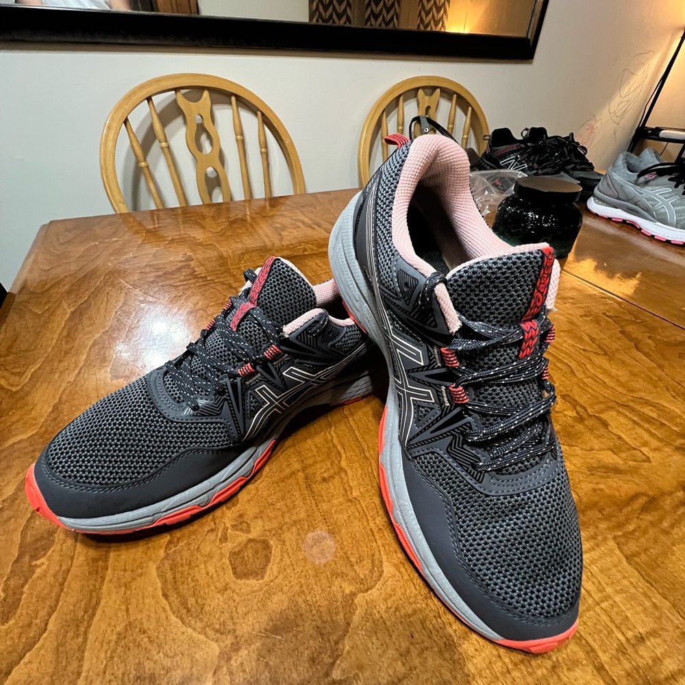 ASICS GEL-VENTURE 8 WIDE
Women's Trail Running Shoes